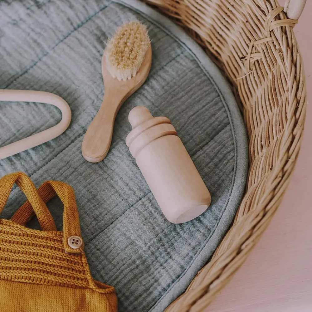 Olli Ella Indoor Play|Doll Accessories|Dinkum Dolls Pinewood Brush
